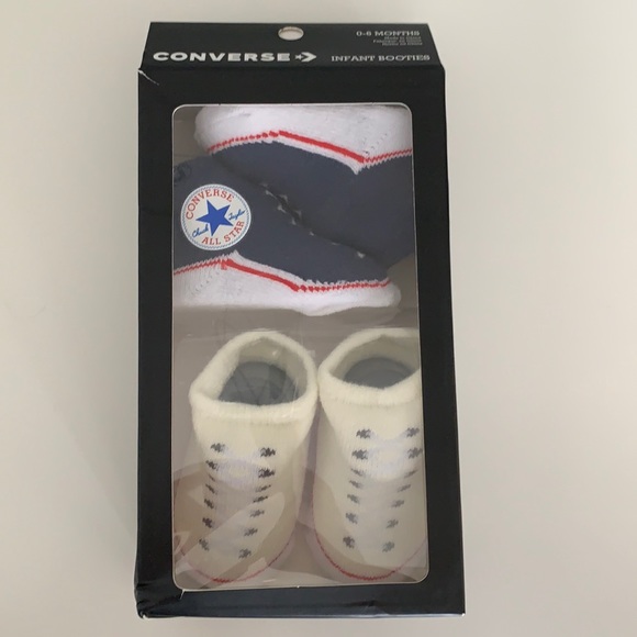 🎁 GIFT WITH PURCHASE! Converse 0-6 Baby Socks. Free when bundled with any item! - Picture 1 of 1